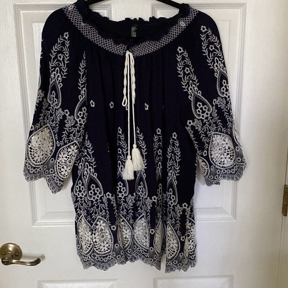 LAPIS Navy/White Boho Style Blouse, Size Small
